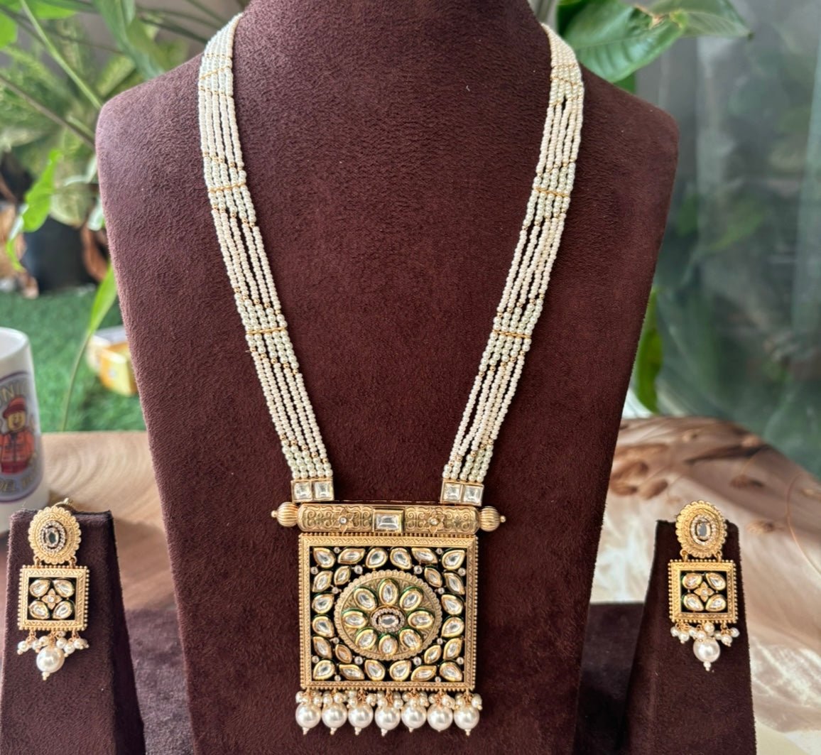 Chandrika Square Kundan Pendant Set with matching earrings - MR Jewels